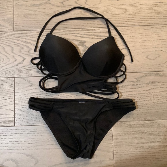 2/$30 ✨Strappy Halter Black Bikini - Size Small in Black - Picture 1 of 6